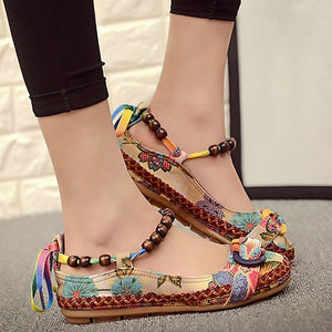 2018 New fashion Women Ethnic Lace Up Beading Round Toe Comfortable Flats Colorful Loafers casual embroidered cotton shoes 7013W
