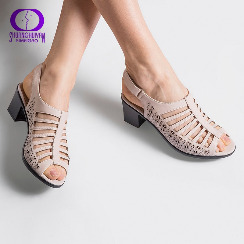 AIMEIGAO 2018 Buckle Strap Women Gladiator Sandals Peep Toe Summer Shoes Thick Heels Women Sandals Soft Leather Big Size Shoes