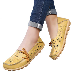 2018 Hot Women Flats Shoes Women loafers Ladies Slip on Flats 9 Color Genuine Leather Shoes Driving Casual Women Shoes Plus Size